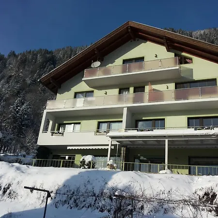 Gaestehaus Tarmann * Annenheim